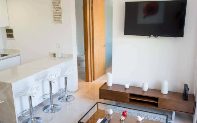 Menesse 32 102 by Mikitito Rentals