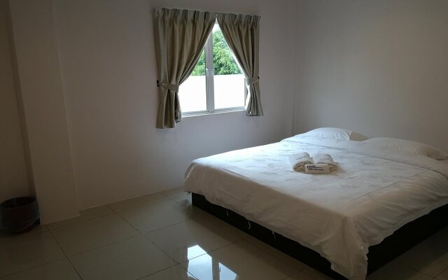First Guest House Cheras