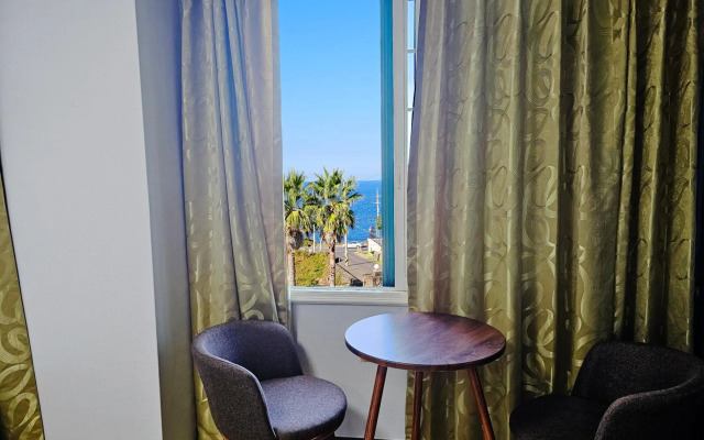Sea Cliff Hotel Jeju