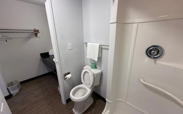 Motel 6 Des Moines, IA - North