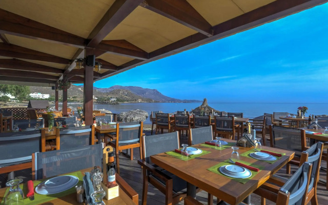 Maria Beach Hotel