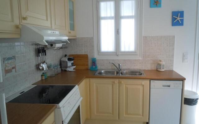 Anthos House