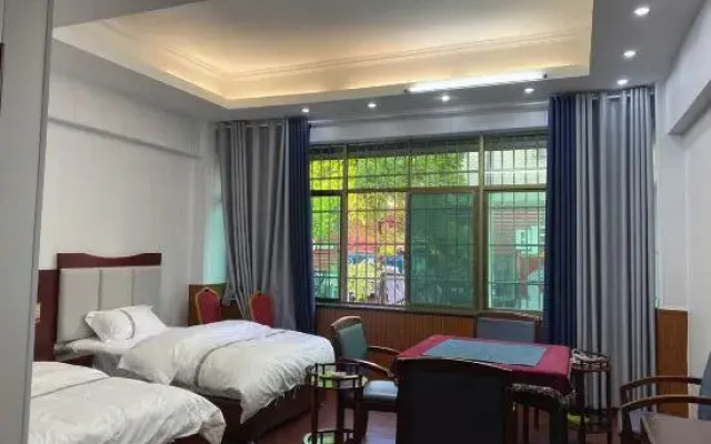 Dijing Holiday Inn