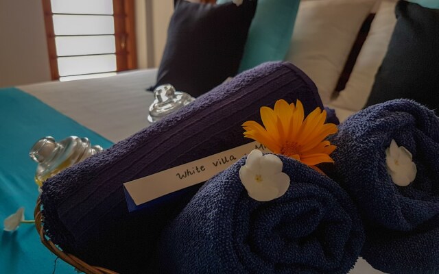 White Villa Beach Resort