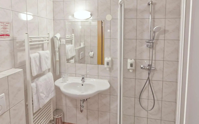 Hotel Creina