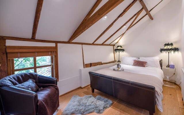 The Hayloft, Clopton