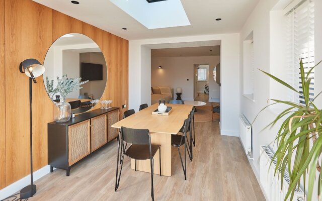 Host Stay Taylor Street