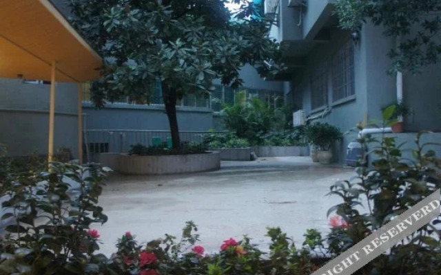 Wutongshu Business Hotel