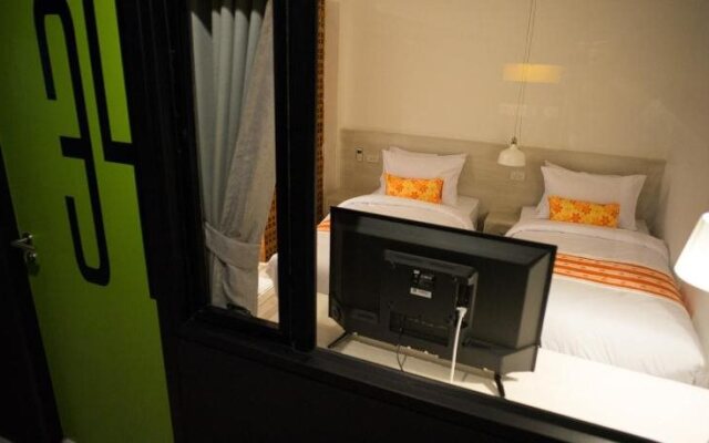 202 Hotel & Restaurant