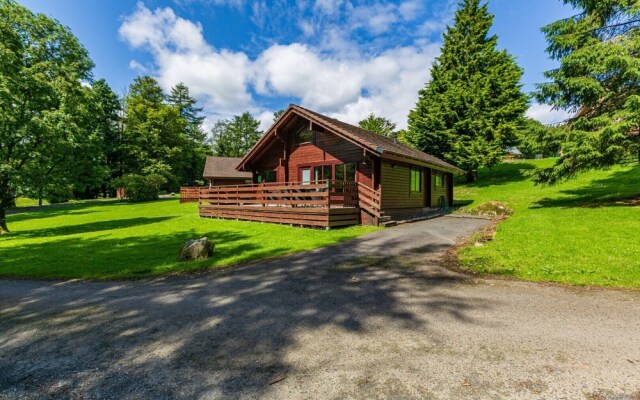 Lady Galloway Lodge 30 with Hot Tub, Newton Stewart