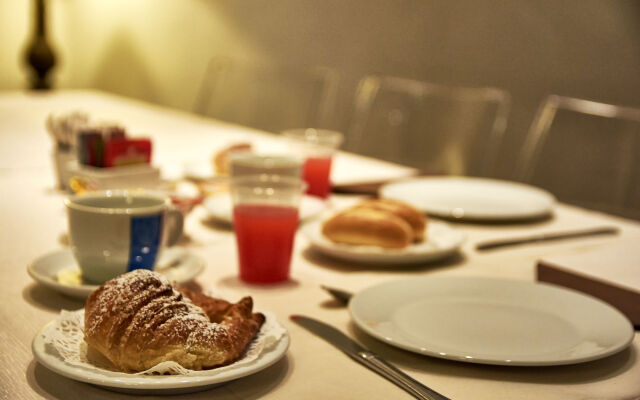 Townhouse Condotti 29