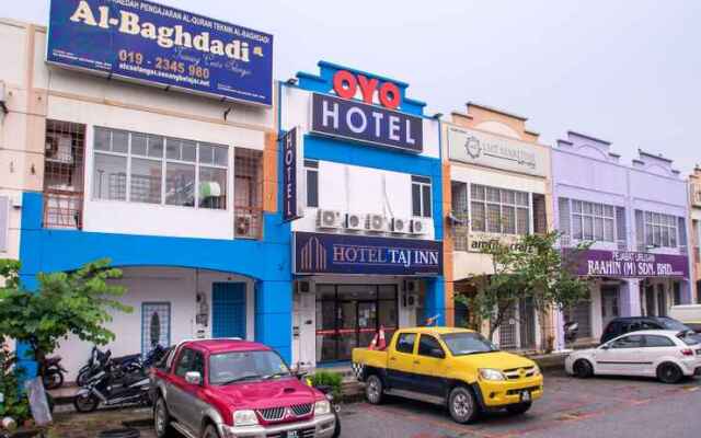 OYO 90281 Hotel Taj