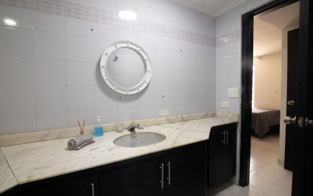 Penthouse con Piscina Privada El Laguito