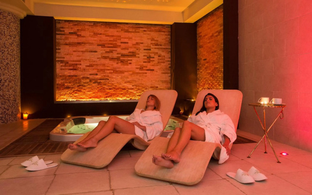 Marina Holiday Resort & Spa