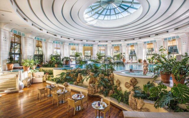 Monte-Carlo Bay Hotel & Resort
