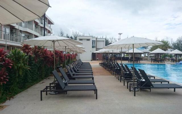 Grandblue condominium Room401 LeamMae phim Beach