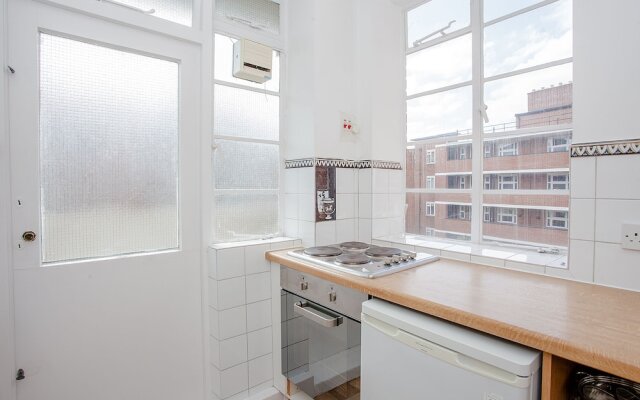 Bright 2 Bedroom Apartment Near Regents Park