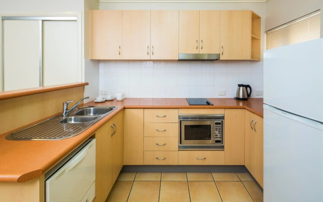 City Plaza Apartments