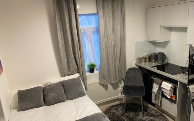 Kensal Green Studio London - by Resify