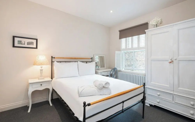 At Home on Southholm by Underthedoormat