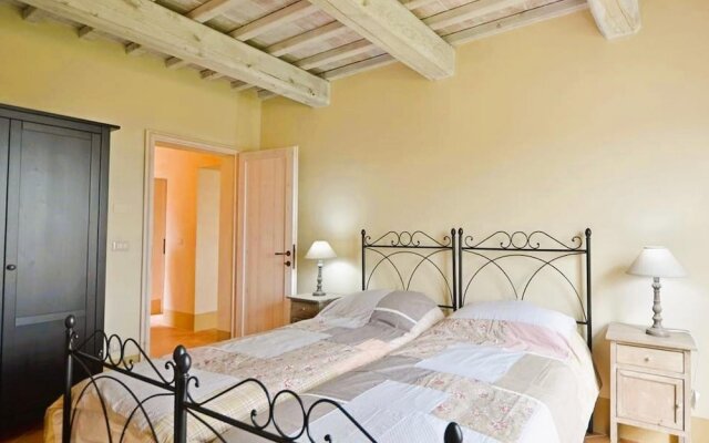 Luxury 3 Rooms Apt Olives in Siena Resort