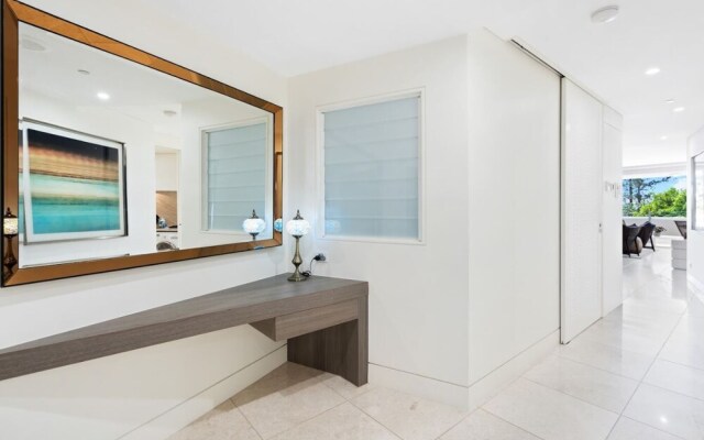 Sea Pearl 202- Waterfront Luxury