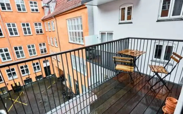 Luxe Apartment Escape