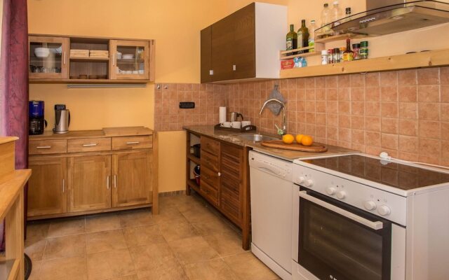 Adorable Holiday Home With Private Swimming Pool & Terrace