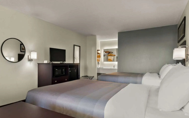 Quality Inn & Suites Dublin