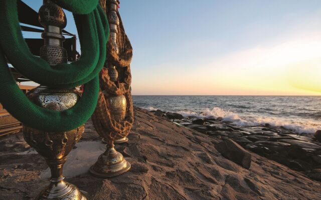 Al Nawras Island Resort