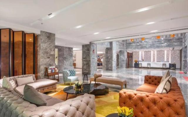 Hampton By Hilton Kunming South Station