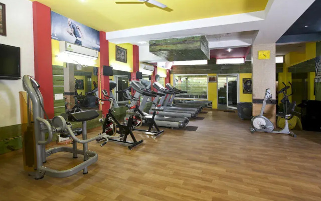 OYO Premium Medanta 2