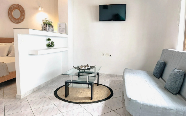 Del Sol Suites