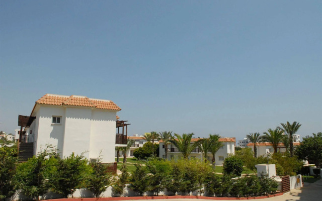 Maistros Hotel Apartments