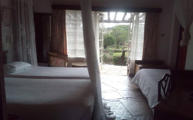 Jacaranda Lake Elementaita Lodge