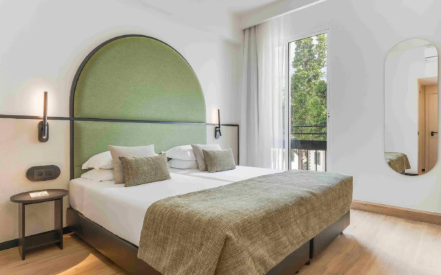 Отель The Editory Garden Carmo Funchal