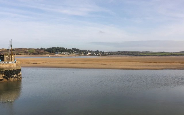 Constantine Bay