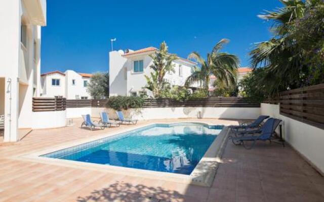 Your Dream Holiday Apartment in Paralimni, Paralimni Apartment 1215