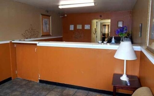 Savannah Suites - Stone Mountain