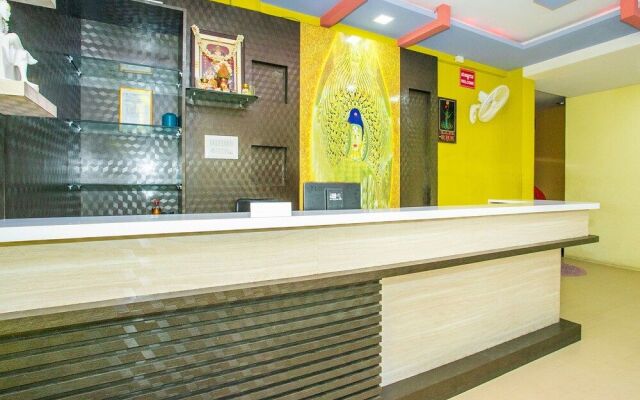 OYO 16937 Alankar Residency