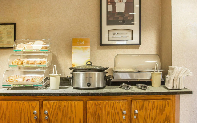 Quality Inn & Suites