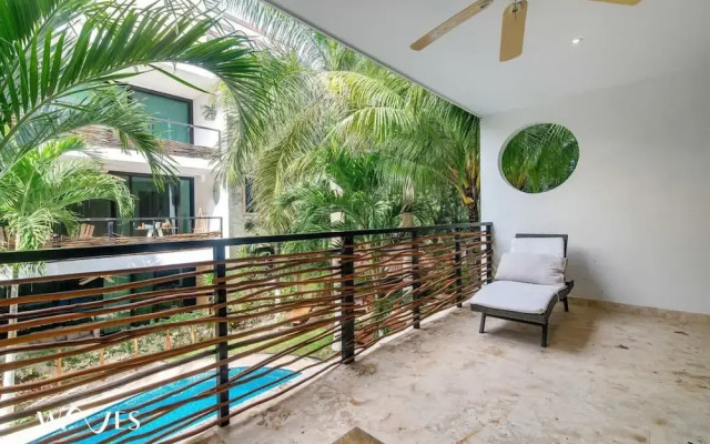 2 Br Luminous and Spacious Pool View Apt