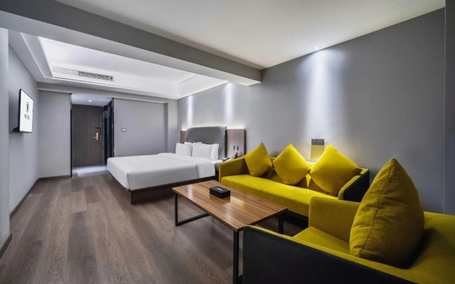 Ruitian Holiday Inn
