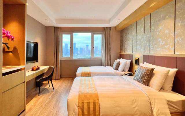 Grand Dragon Hotel