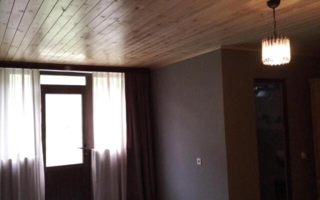 Guest House Nikoloz