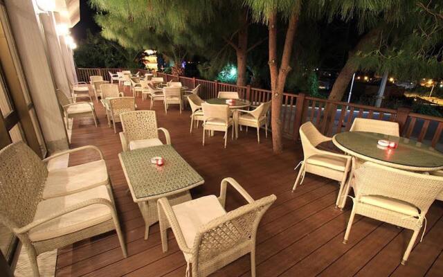 Vista Azur Hotel