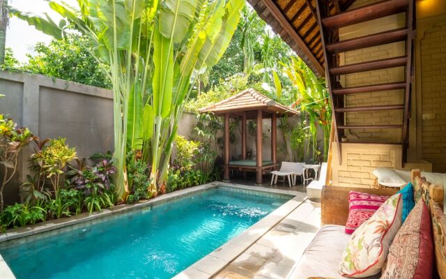 Enjoying Life Villa at Bintang