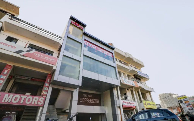 Hotel Avenue Residency by OYO Rooms