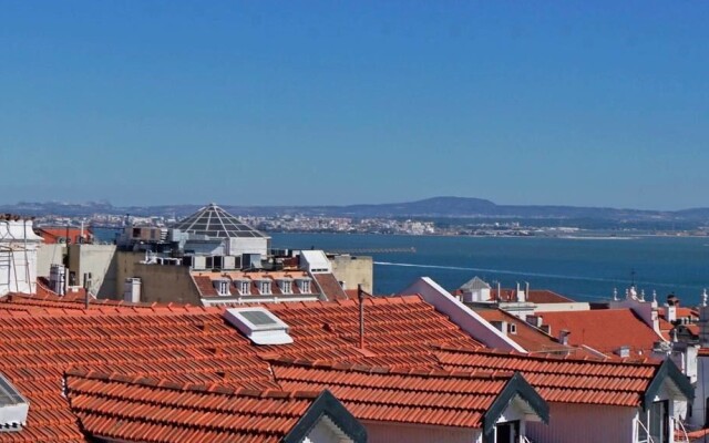 Lisbon Colours Bairro Alto Apartments