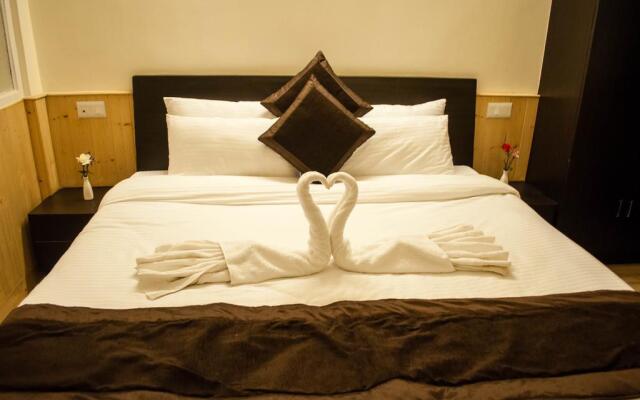 Flagship 8421 Hotel Seven Hills